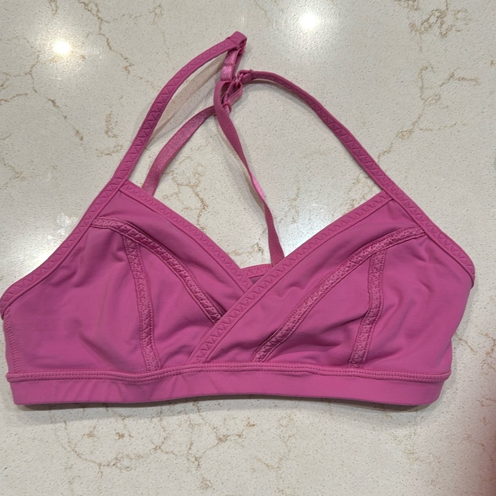 Lululemon rehearsal sports bra in smoky rose sz 4